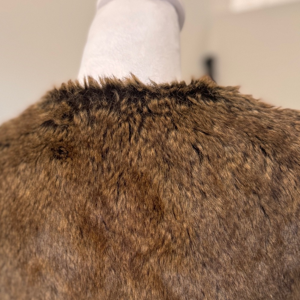 MAX MARA Fur Vest Bolero - Picture 8 of 9
